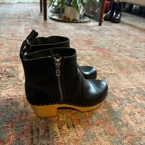 Swedish Hasbeens clog boots